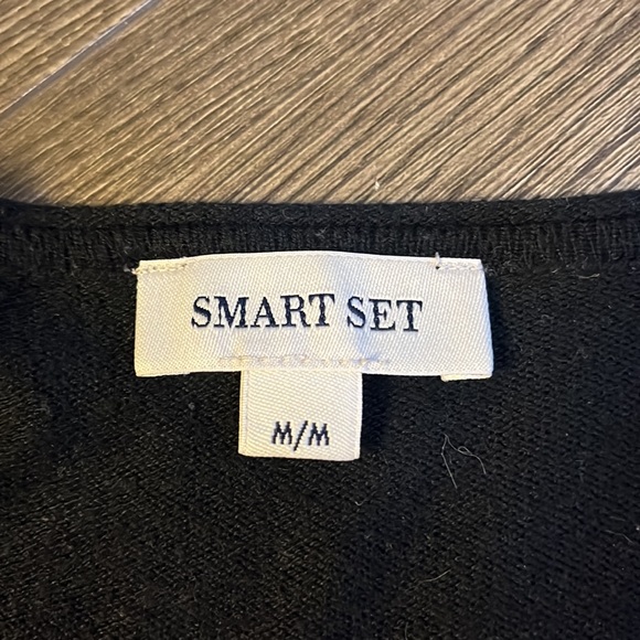 Black sweater size m - Picture 3 of 6